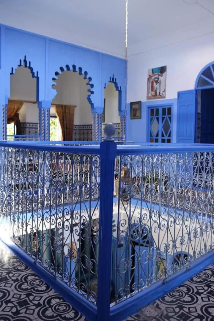 Hotel Ahrazem 셰프샤우엔 외부 사진
